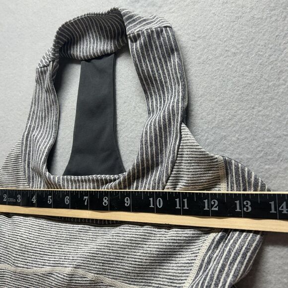 Lululemon Tank Top Womens 6 Gray White Stripe Built-In Bra Racerback Yoga - Picture 4 of 11